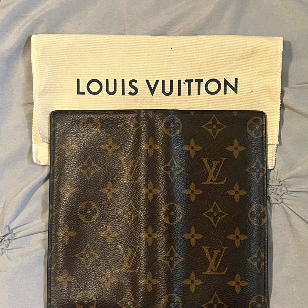 Brazza Wallet Authentic Louis Vuitton